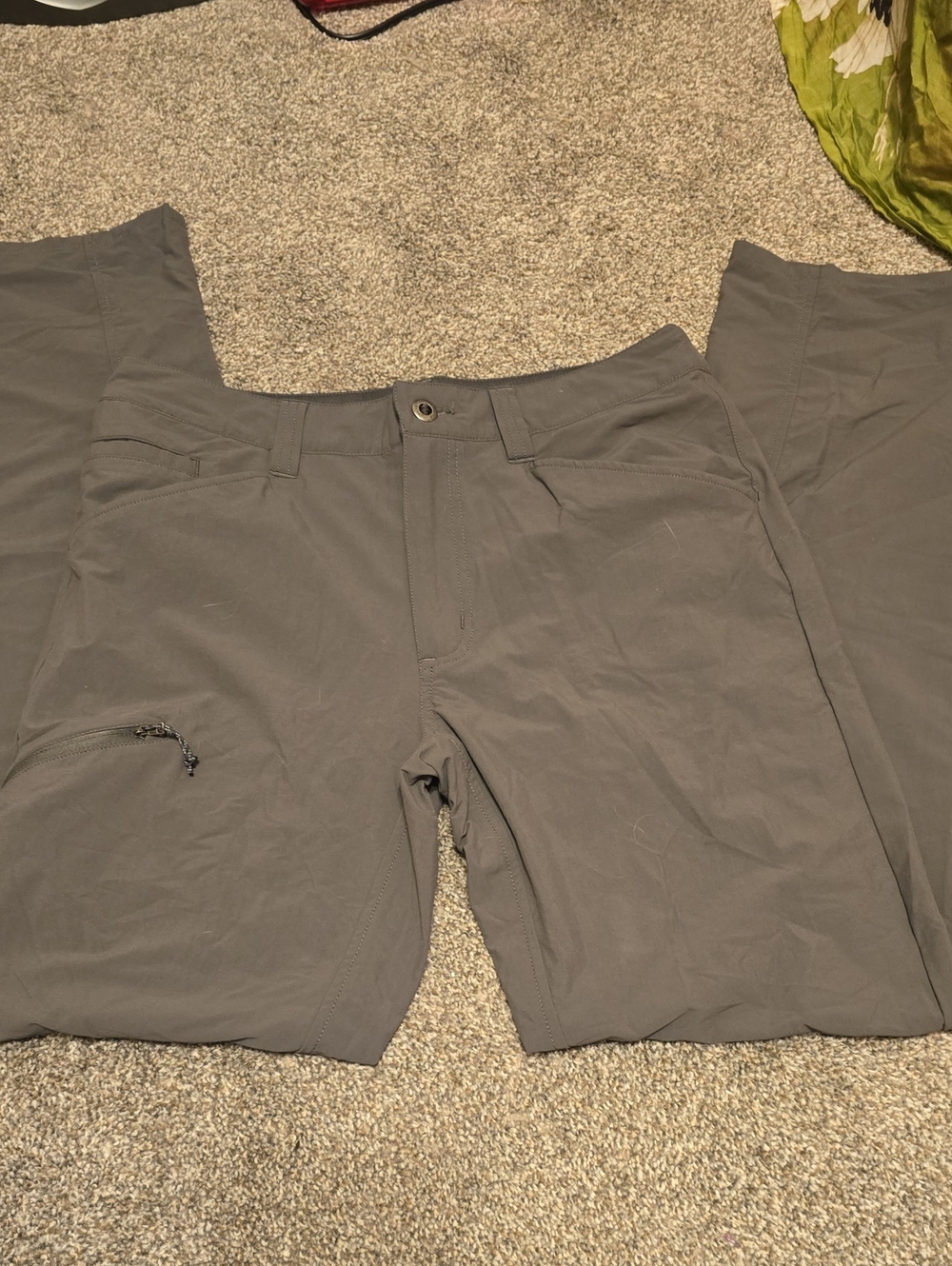 Patagonia Men's Cargo Pants in Gray